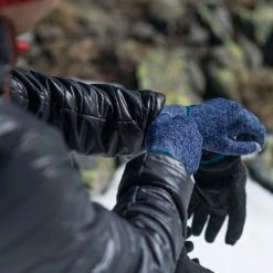 Quechua Hiking Windproof Tactile Gloves Forclaz 700