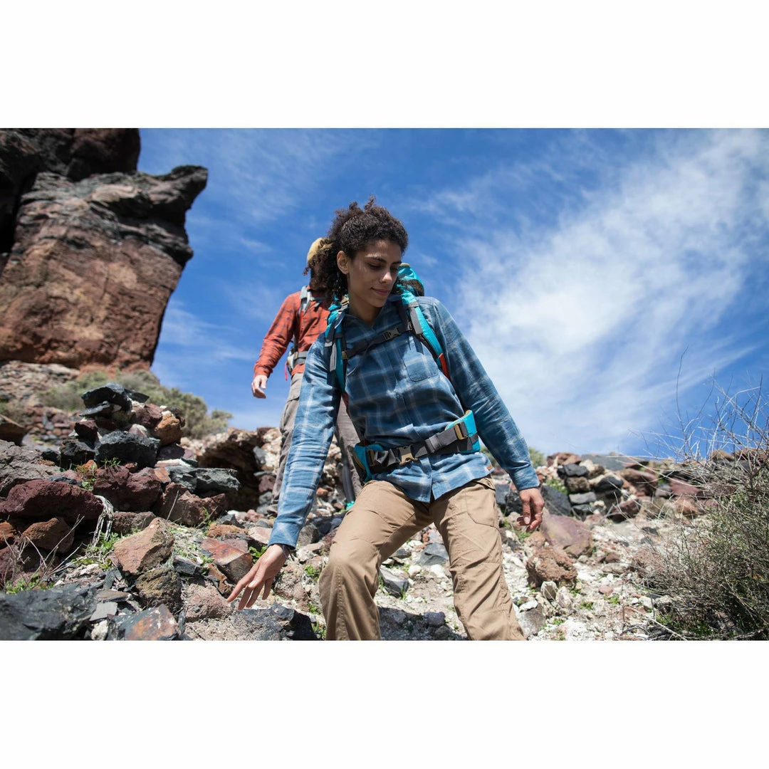 Forclaz Hiking Clothing Women's Travel Backpacking Warm Long-Sleeved Shirt Travel 100