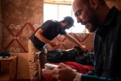 Forclaz Travel 500, 70 L Hiking Backpack, Men's Hiking Clothing