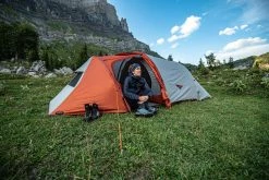 Hiking Clothing Forclaz Trek 100 23°F Down Packable Puffer Backpacking Jacket