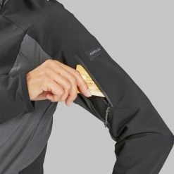 Forclaz MT900, Backpacking Wind Jacket, Women's Hiking Clothing