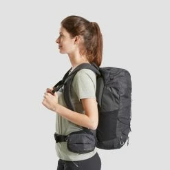 Quechua MH100, Hiking Backpack