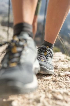 Quechua MH500, Waterproof Hiking Boots, Women's