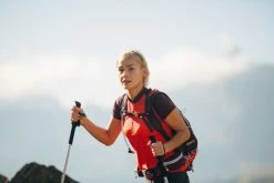 Quechua Women's Fast Hiking Short-Sleeved Seamless T-Shirt FH900 Hiking Clothing