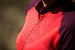 Quechua Women's Fast Hiking Short-Sleeved Seamless T-Shirt FH900 Hiking Clothing