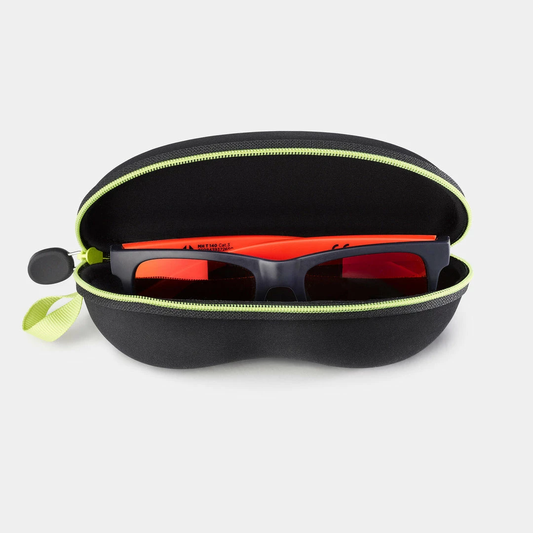 Quechua 560, Rigid Sunglasses Case, Kids'