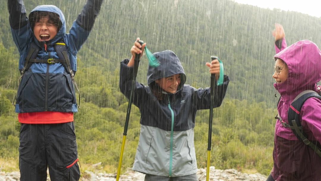 Quechua MH550, Waterproof Hiking Jacket, Kids' Hiking Clothing