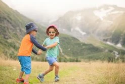 Quechua MH K140, Category 4 Hiking Sunglasses, Kids' Hiking Clothing