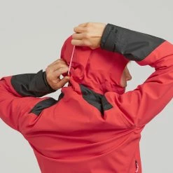 Quechua Hiking Clothing Women's Mountain Walking Waterproof Jacket MH900