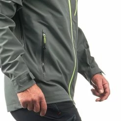 Quechua Hiking Clothing Mens Hiking Waterproof Rain Jacket Forclaz 400