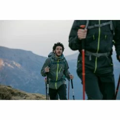 Quechua Hiking Clothing Mens Hiking Waterproof Rain Jacket Forclaz 400